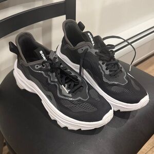 Sorel Black and Gray Sneakers